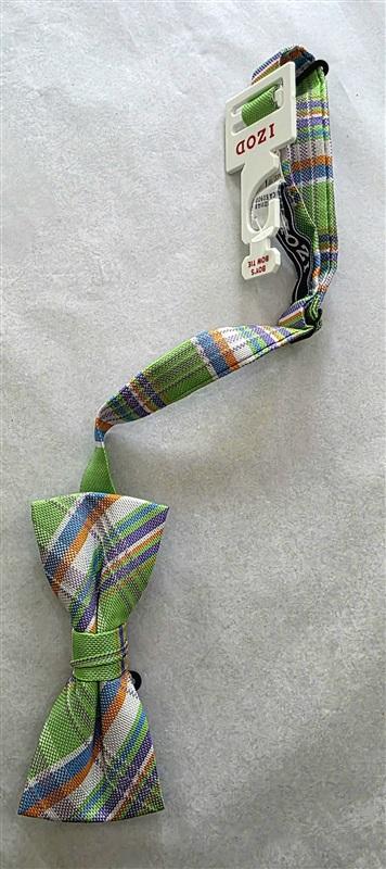 NWT Izod Boy's Pre-Tied Bow Tie Green Plaid Adjustable Classic Style 125777