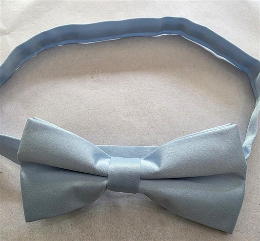 NWOT Stafford Baby Blue Sateen Solid Pre-Tied Bow Ties 125782