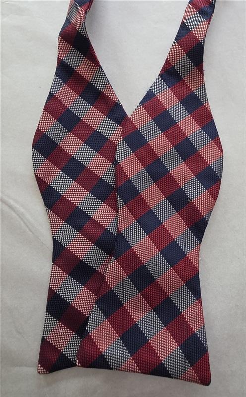 NWT Izod Red Blue White Plaid Bow Tie Formal Classic Style 125784