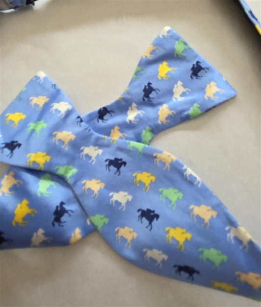NWOT Beaux Tied Blue Horse Racing Bow Tie Formal Classic Style 125803