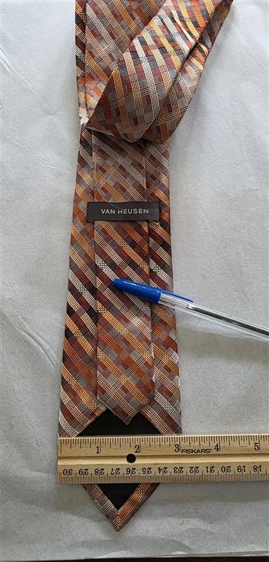NWOT Van Heusen Orange Charcoal Stripe 100% Silk Men's Neck Tie 125831