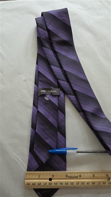 NWOT Van Heusen Purple Blue Stripe Men's Neck Tie 125836