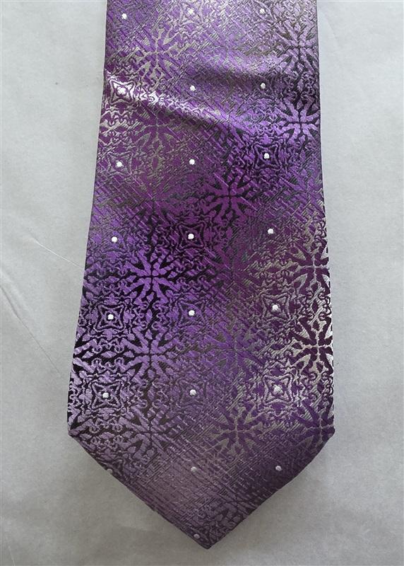 NWOT Van Heusen Purple White Gray Geometric 100% Silk Men's Neck Tie 125845