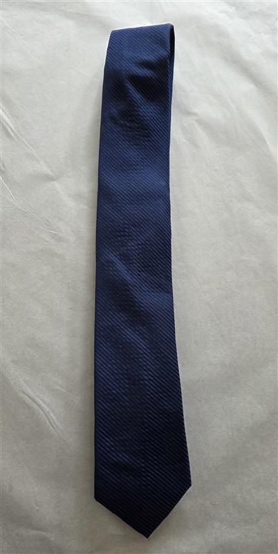 NWOT Calvin Klein Blue Diagonal Stripe Slim Men's Neck Tie 125850