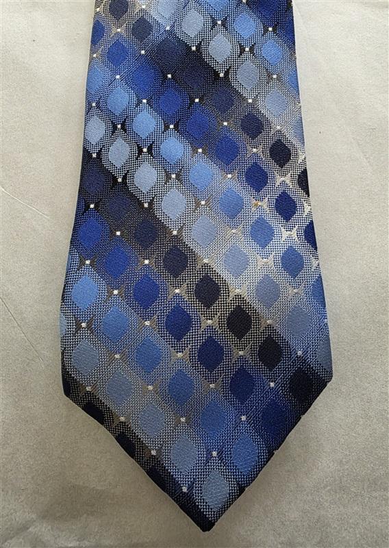NWT Van Heusen Flex Collar Blue 100% Silk Men's Neck Tie 125852