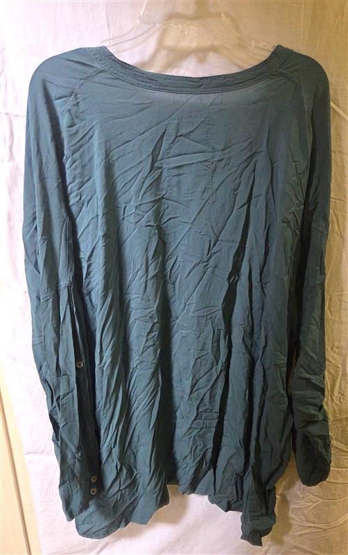 NWOT pete & greta S Oversized Deep V 3/4 Sleeve Green Lace Up Tunic Top 125856
