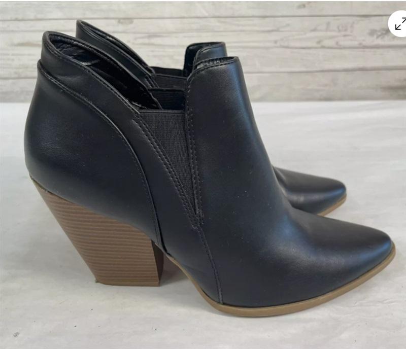NWOT A.N.A. 7 Ullman Black Slip On Booties Ankle Boots 125868