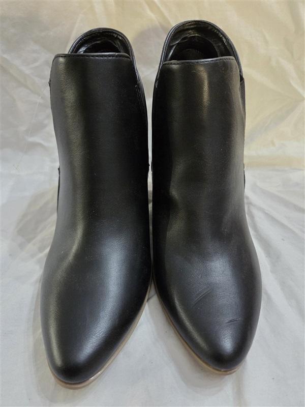 NWOT A.N.A. 7 Ullman Black Slip On Booties Ankle Boots 125868