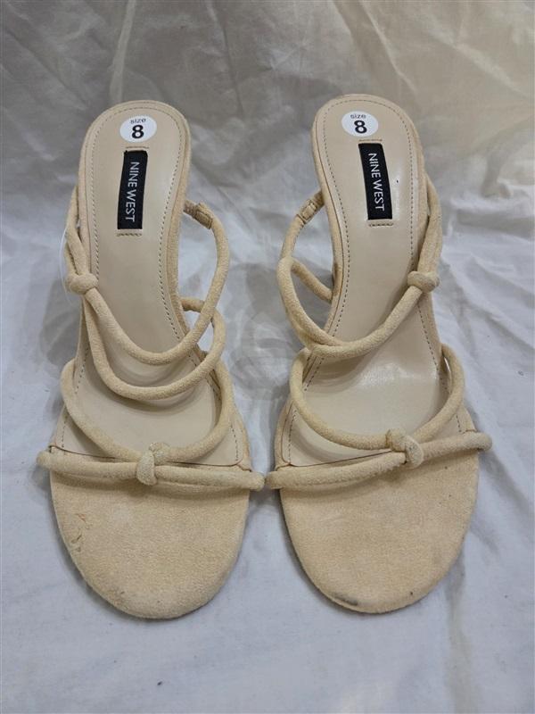 Pre Owned Nine West 8 Kims 2 Beige Faux Suede Strappy Heel Sandals 125874