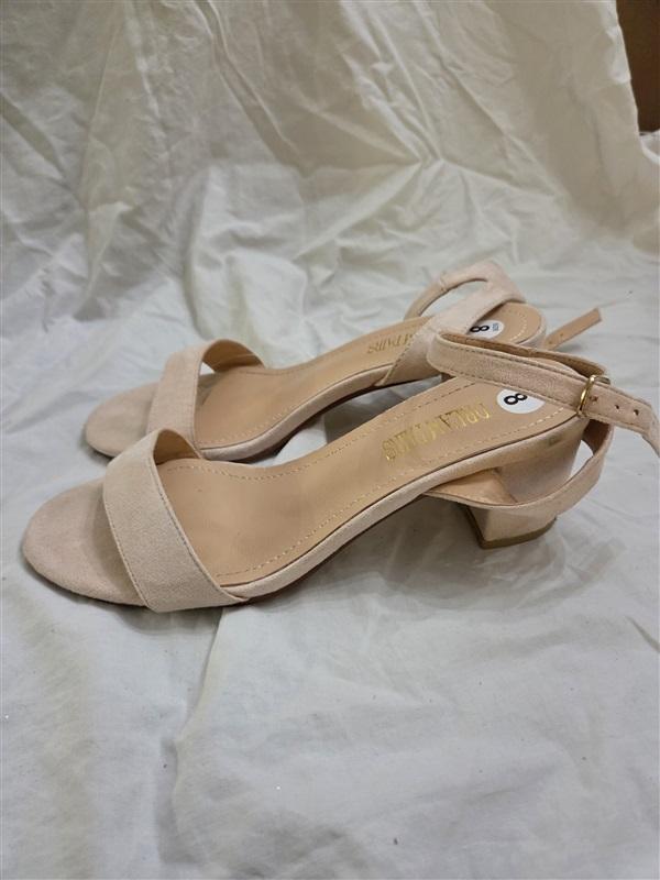 Pre Owned Dream Pairs 8 Carnival Beige Faux Suede Strappy Heel Sandals 125875