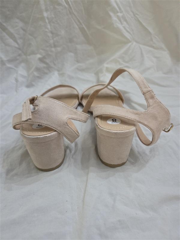 Pre Owned Dream Pairs 8 Carnival Beige Faux Suede Strappy Heel Sandals 125875