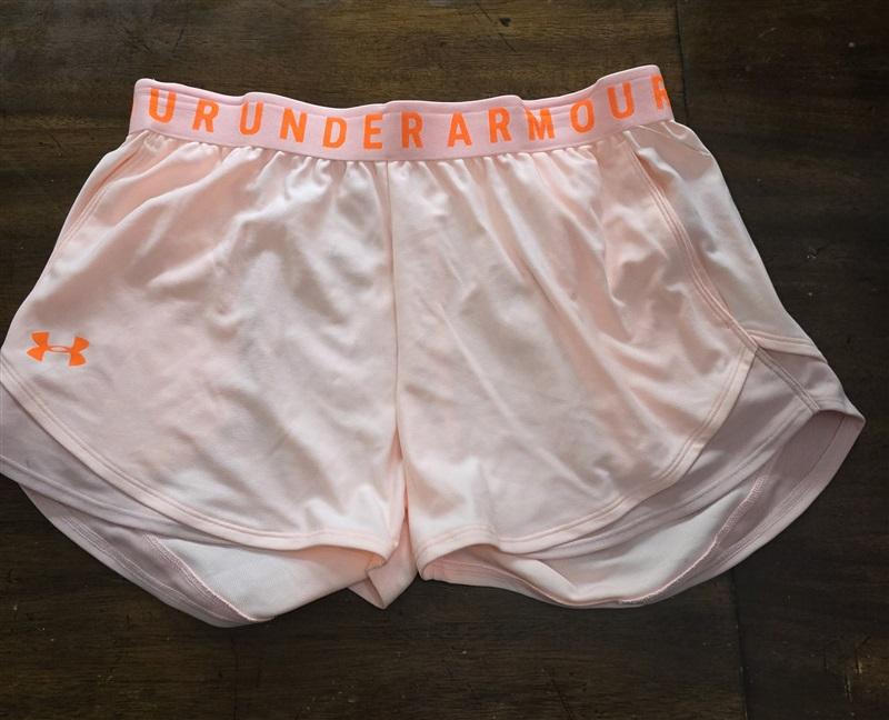 NWTD Under Armour Training Play Up shorts 3.0 Peach 125886