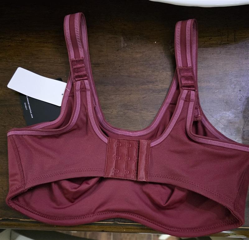 NWT Wacoal 34C Sport Underwire 855170 Free Shipping Wine 125945