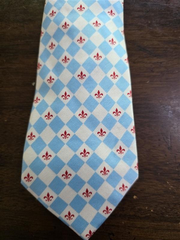 NWOT Beaux Tied Silk Blue Fleur De Leis Aqua Diamond Formal Classic Tie 126007