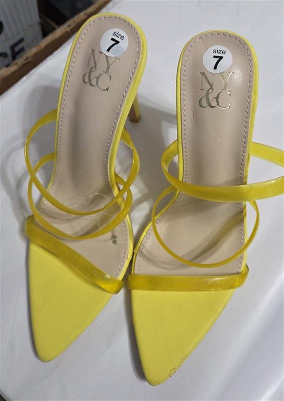 NWOT New York & Co 7 Biana Slide Heeled Sandal Yellow Jelly Strappy 126156