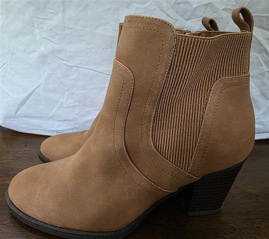 NWOT Market Spruce 10 Ankle Boots Butterscotch Booties 126160
