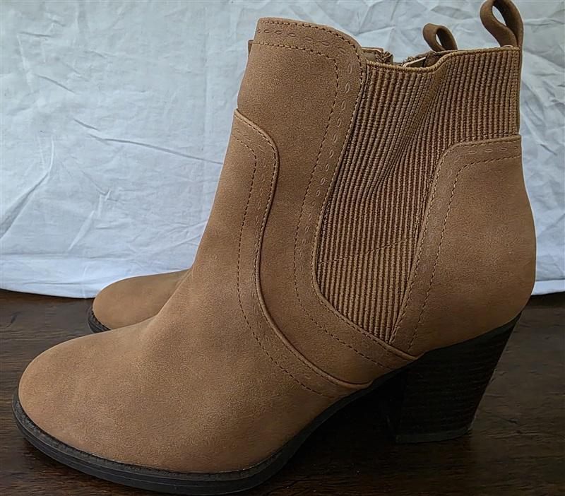 NWOT Market Spruce 10 Ankle Boots Butterscotch Booties 126160