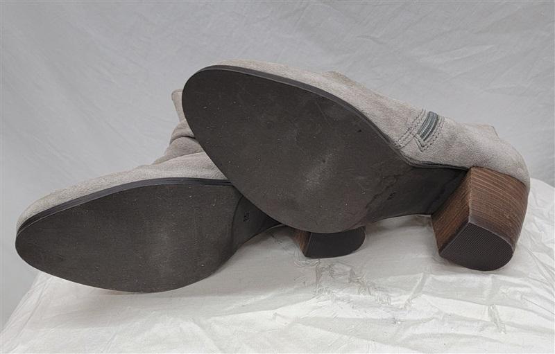 NWOT Diba 9W Gray Suede Stacked Heel Ankle Boots 126161