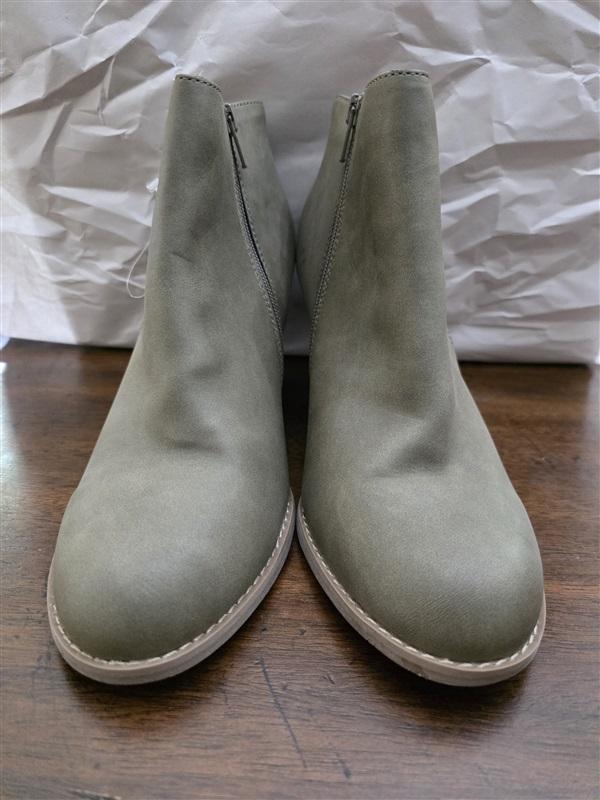 NWOT Report Guine 9 Wedge Booties Ankle Boots Olive Green 126163
