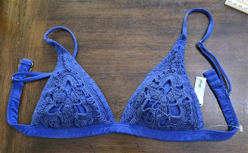NWOT Maaji S Campanula Reversible Bikini Top Crochet Swimsuit Blue Pink 126168