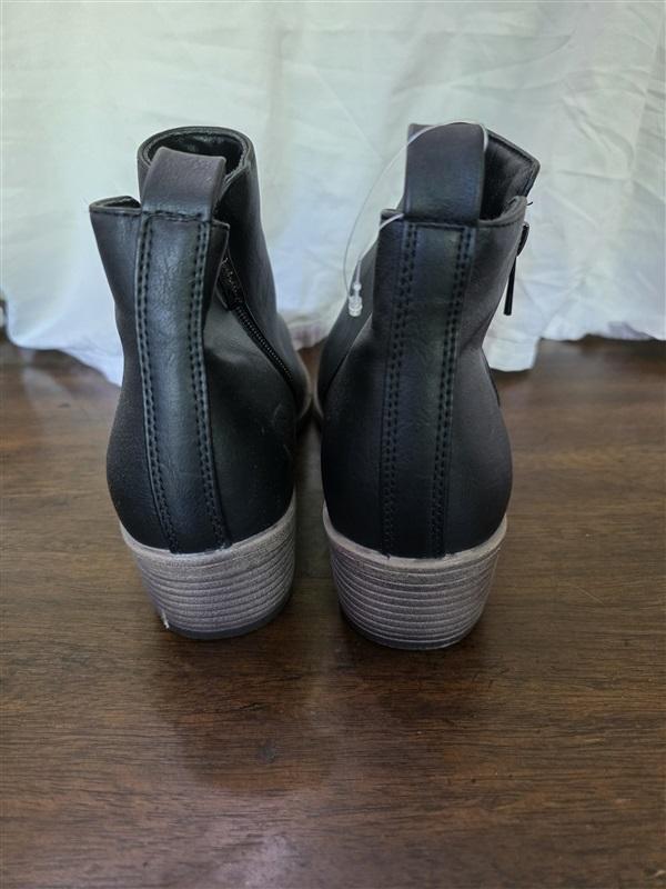 NWOT Jeossy 8.5 Ankle Boots Classic Low Heeled Short Booties Black 126177
