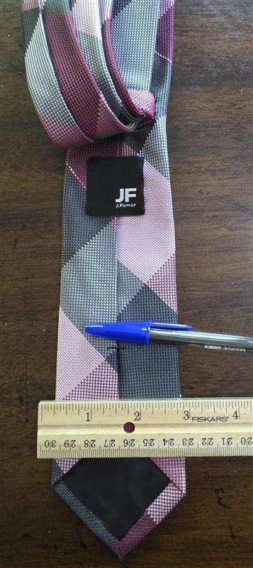 NWOT JF J.Ferrar Pink Gray Plaid Men's Classic Formal Neck Tie 126190