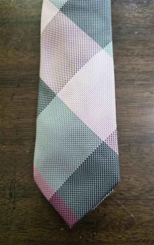 NWOT JF J.Ferrar Pink Gray Plaid Men's Classic Formal Neck Tie 126190