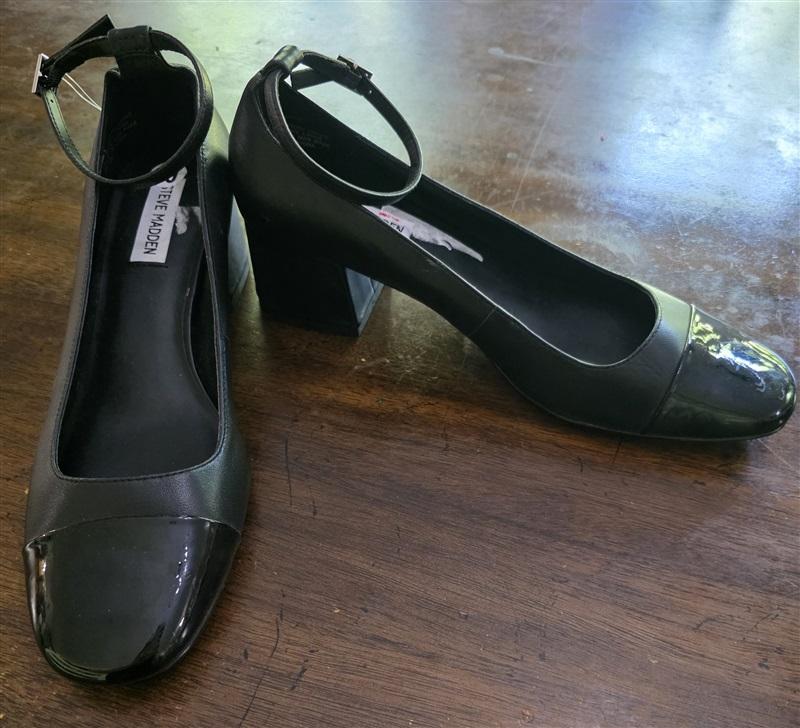 NWOT Steve Madden Eli Ankle Strap Black Leather Pumps 126244