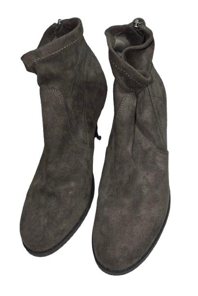 NWOT DV8 Dolce Vita 10 Suede Stacked Heeled Bootie Gray 126248