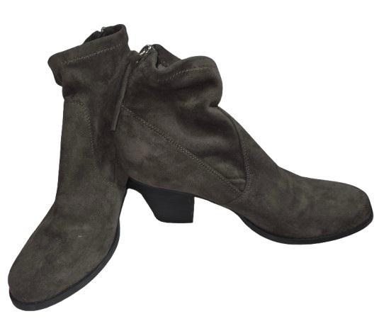 NWOT DV8 Dolce Vita 10 Suede Stacked Heeled Bootie Gray 126248
