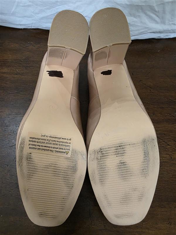 NWOT New York & Co 8 Nancy Patent Leather Beige Pumps 126249