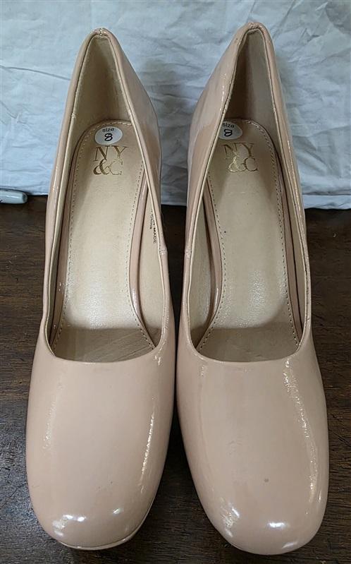 NWOT New York & Co 9 Nancy Patent Leather Beige Pumps 126250