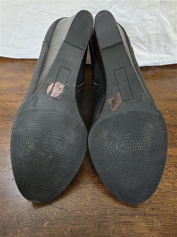 NWOT Hokus Pokus 8.5 Wedge Booties Ankle Boots 126254