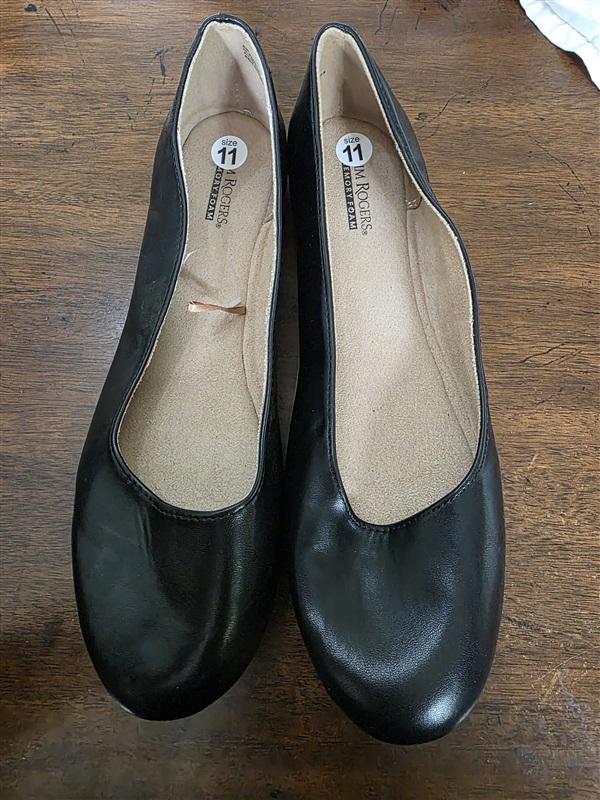 NWOT Kim Rogers 11 Amelia Black Faux Leather Flats 126256