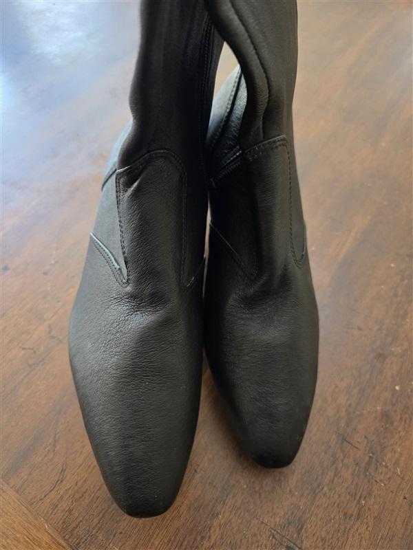 NWOT Passports 7 Leather Low Heel Black Slouch Pointy Toe Boots 126279