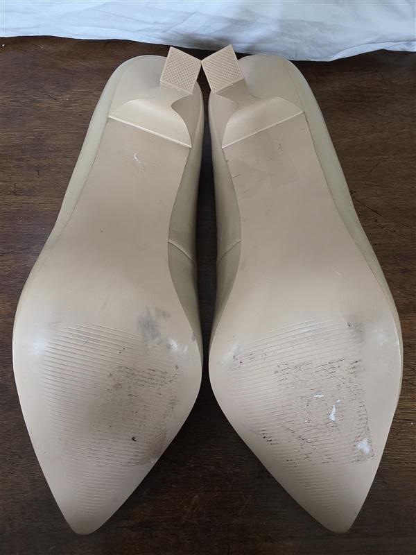 NWOT Steve Madden 11 Salza Beige Nude Heeled Pumps 126286