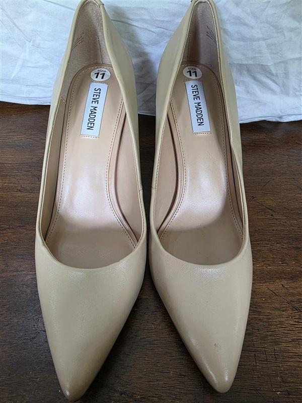 NWOT Steve Madden 11 Salza Beige Nude Heeled Pumps 126286