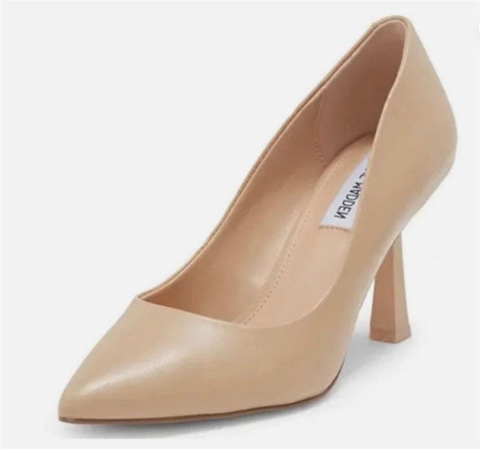 NWOT Steve Madden 11 Salza Beige Nude Heeled Pumps 126286