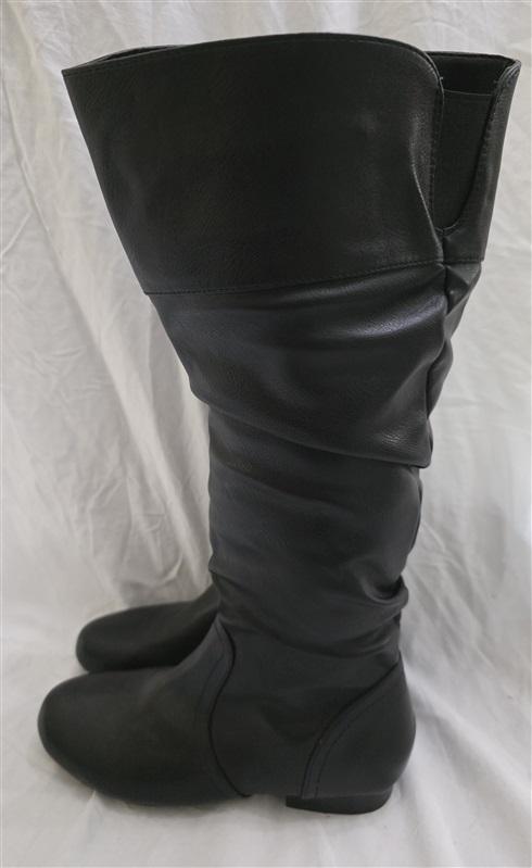 NWOT ETC 7 Slouchy Side Zip Knee High Boots Black 126298