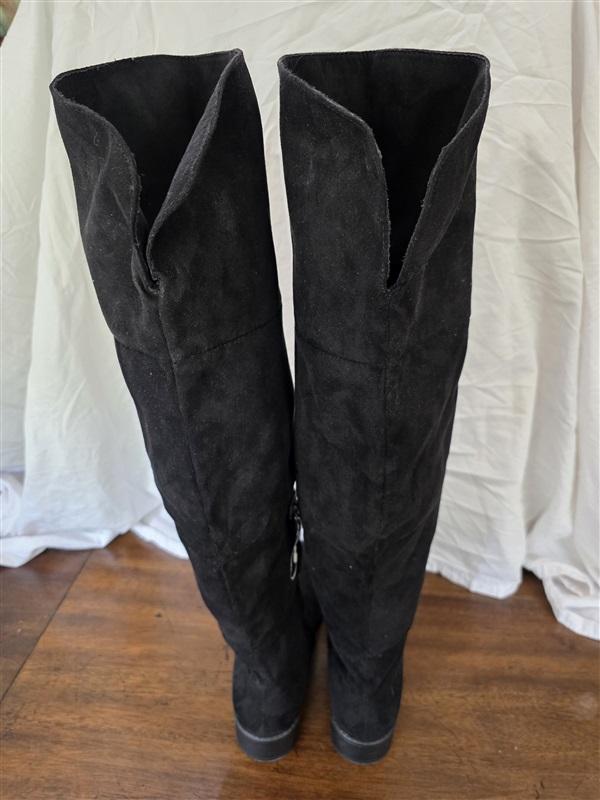 NWOT American Eagle 8 Over The Knee Boots Faux Suede Black 126300