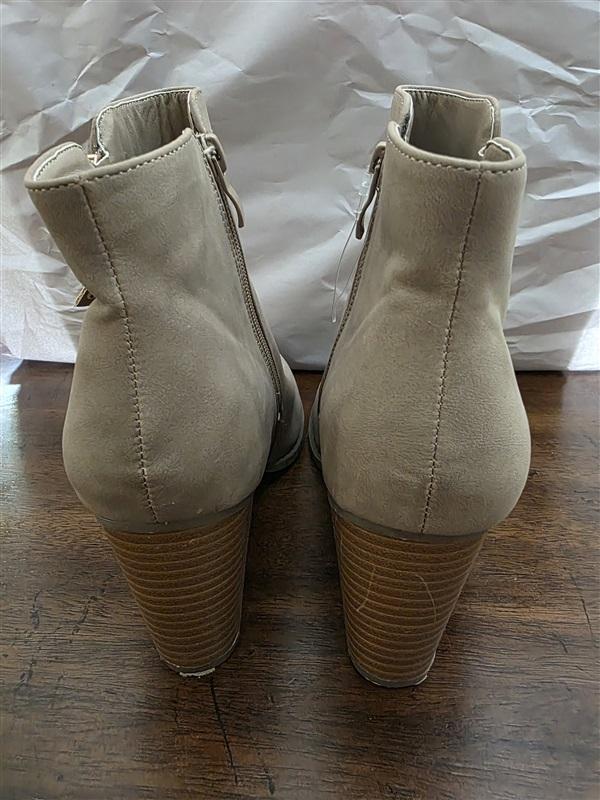 NWOTD Diba 9 Tan Faux Leather Stacked Heel Ankle Boots Booties 126302