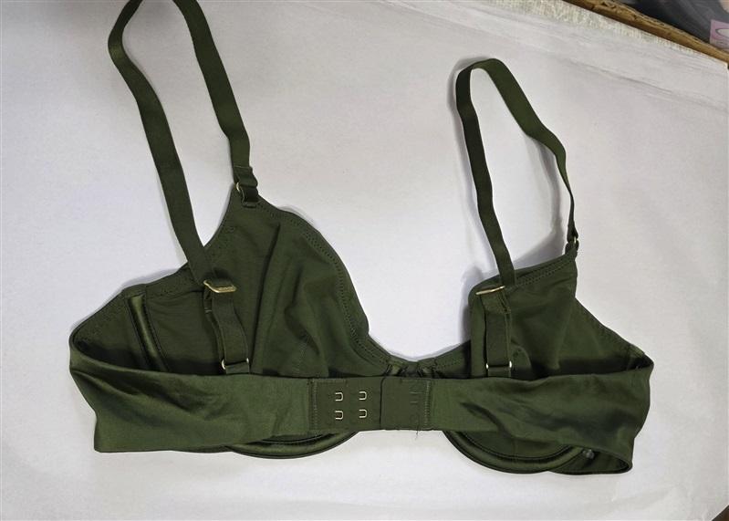 NWOT CUUP 34C The Plunge Model Green Underwire Bra 126411