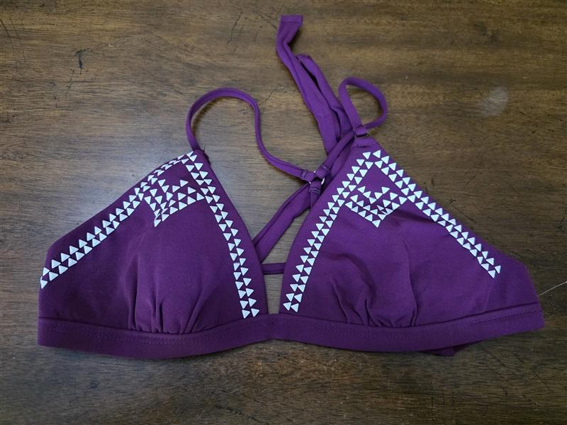 NWT Robin Piccone M Rosa Purple Triangle Bikini Swim Top 126523
