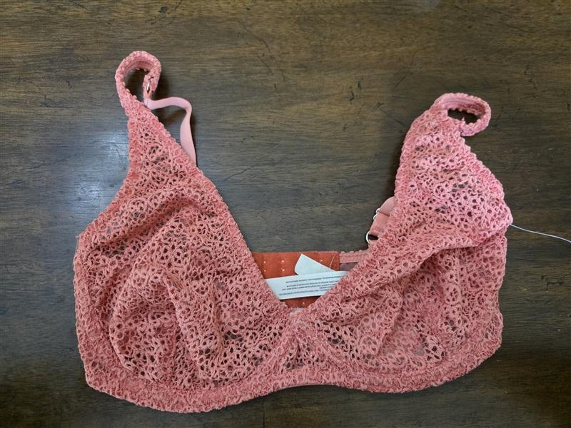 NWT Intimately Free People 32DD Lace Underwire Sheer Bra Coral Lantana 126567