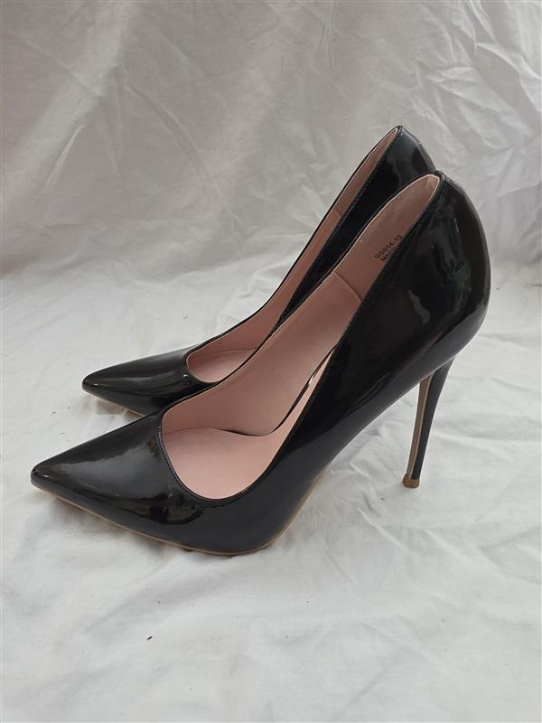 NWOT GENSHUO 9 Pumps Pointy Toe Stiletto Sexy High Heels 4.7" 126599