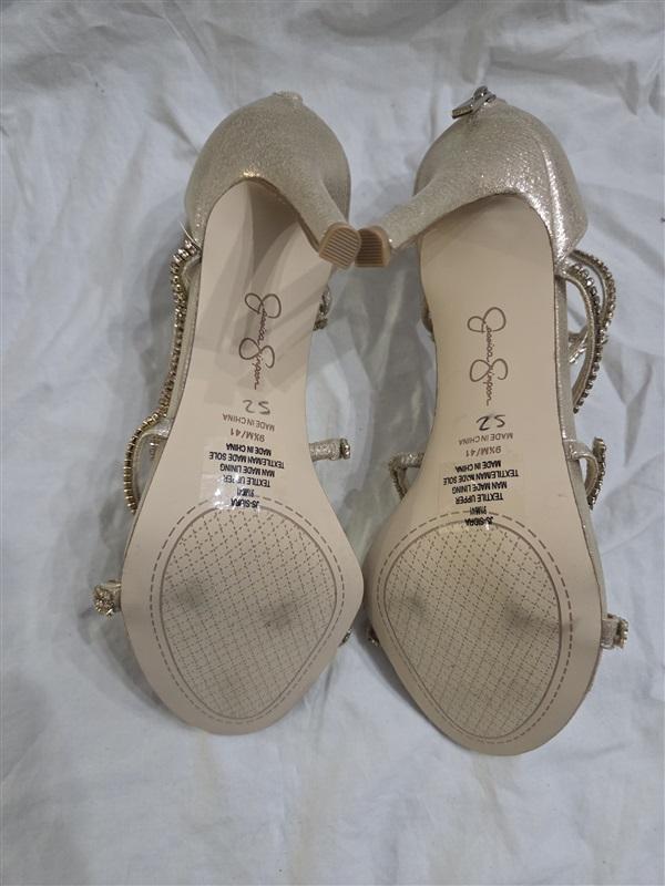NWOT Jessica Simpson 9.5 Sidra Rhinestone Heeled Sandals 126606