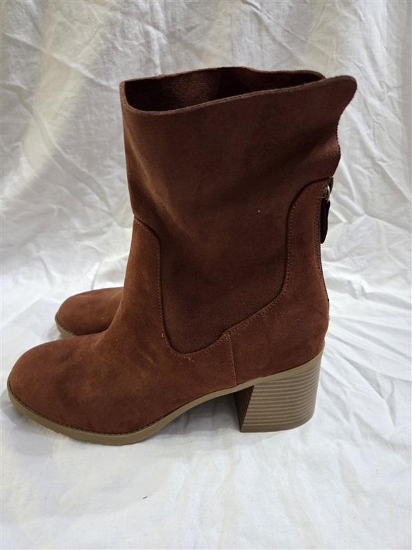 NWOT Sun & Stone 9.5 Rust 1/2 Boots Faux Leather Zip 126610