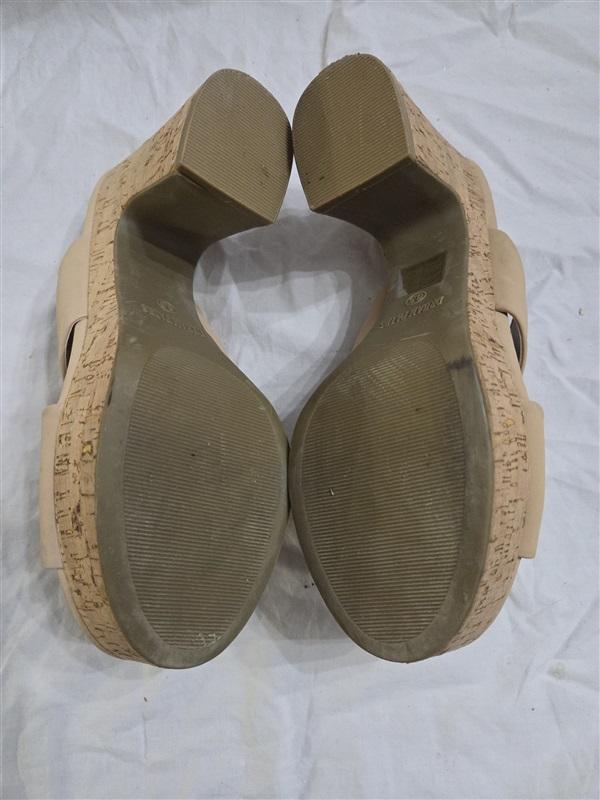 NWOTD Dream Pair 8.5 Cork Platform Heels Sandals Shoes Beige 126614