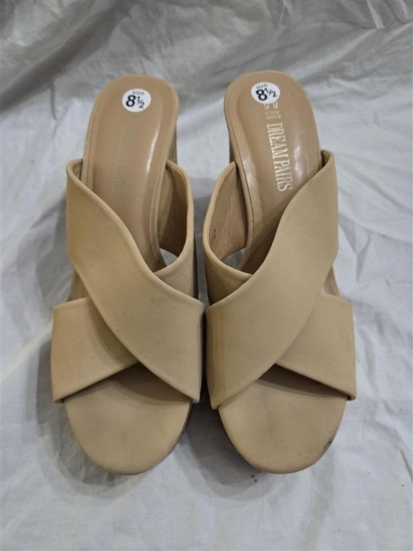 NWOTD Dream Pair 8.5 Cork Platform Heels Sandals Shoes Beige 126614