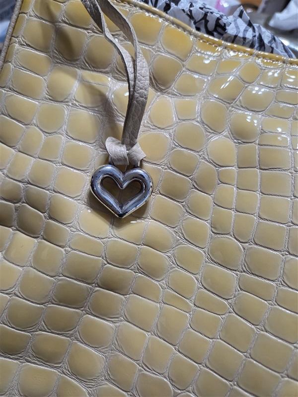 Vintage Brighton Cher Croco Hobo Shoulder Bag Vanilla Leather 126656